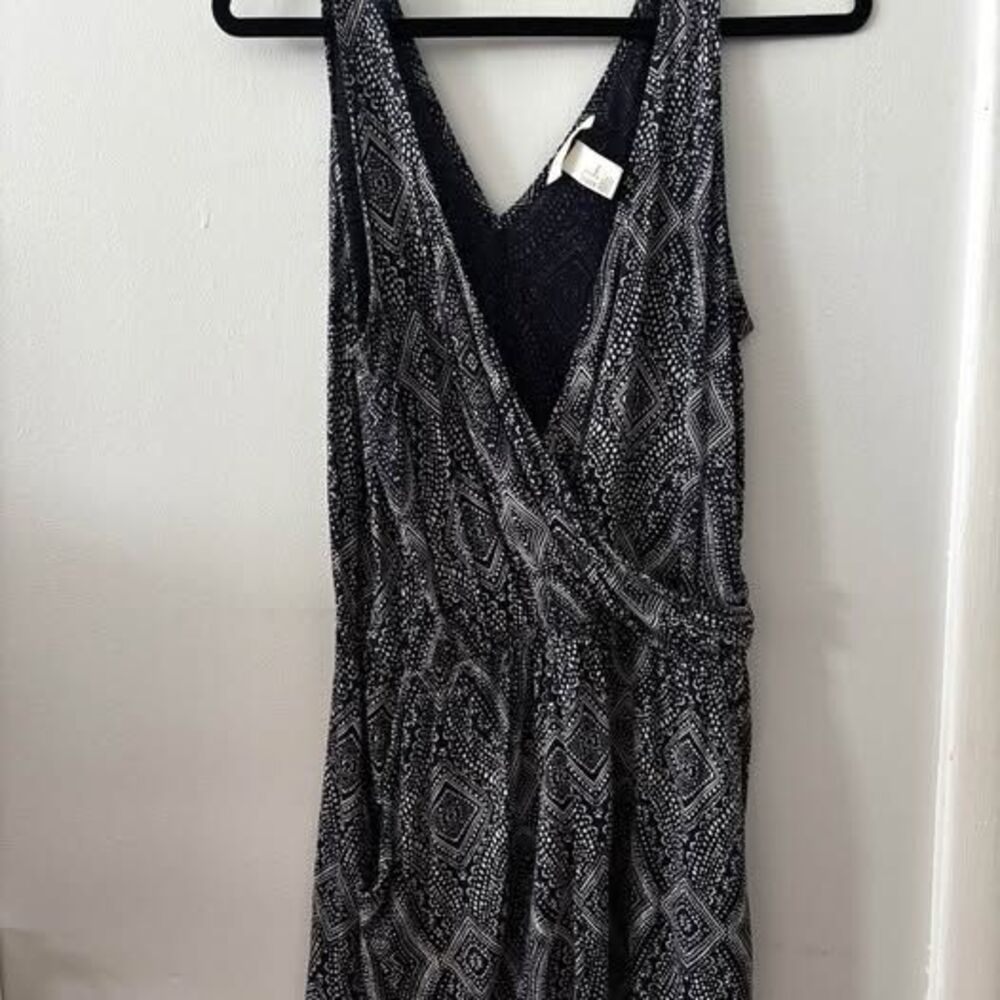 H&M Navy White Patterned V-Neck Romper M